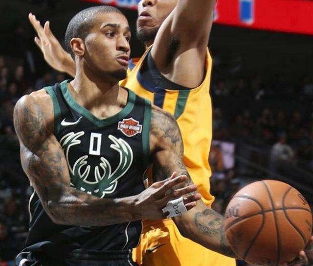 与此同时 与此同时