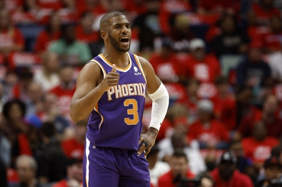 他甚至在接 他甚至在接