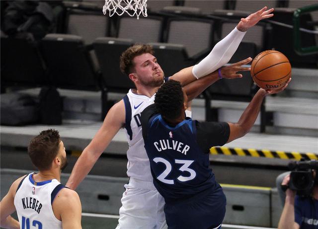 中路河道草 中路河道草